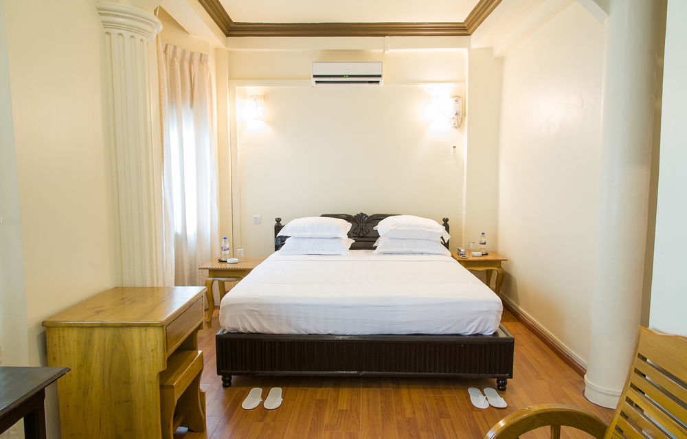 Vintage Hpa An Hotel Exterior photo