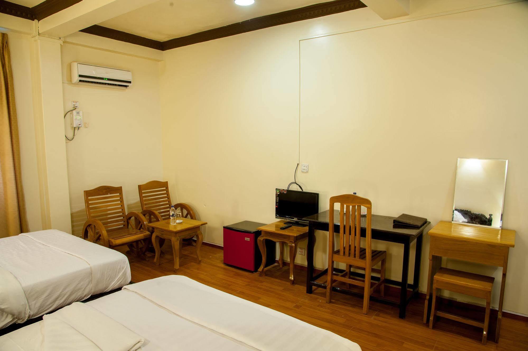 Vintage Hpa An Hotel Exterior photo