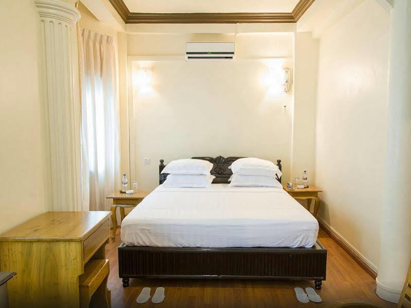 Vintage Hpa An Hotel Exterior photo